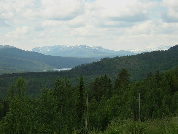 Fjlltopp med sn
